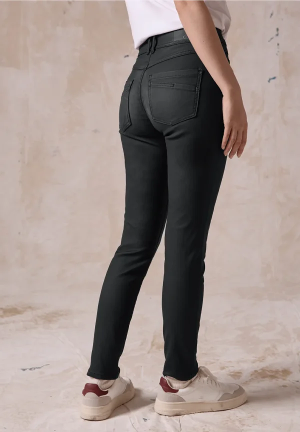 Pantalon noir grande taille vue dos - Giulia Collection Coutances