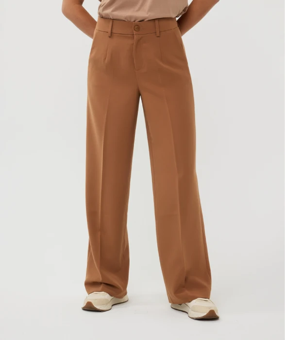 Pantalon marron grande taille Madella vue face - Giulia Collection Coutances